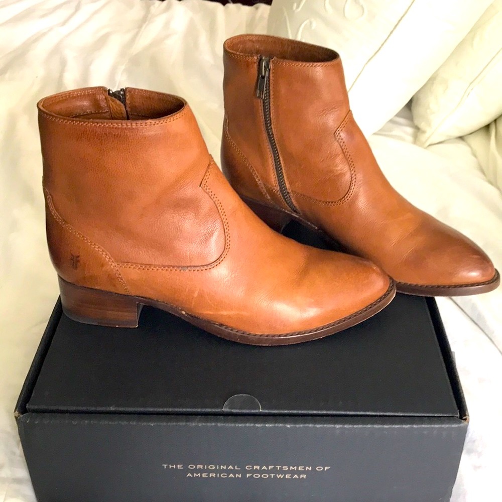Frye Brooke Boots 7.5